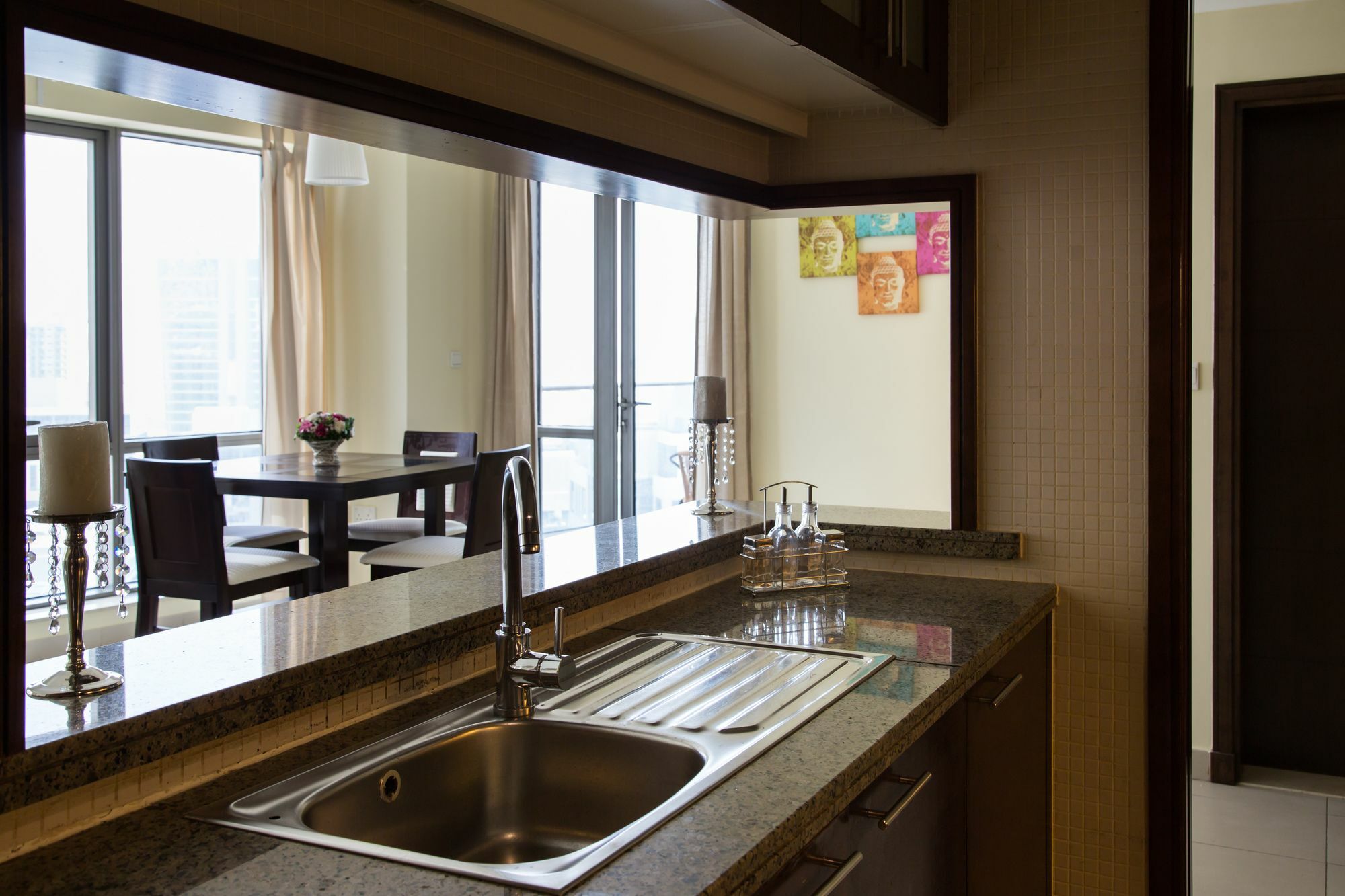 Hi Guests - South Ridge Apartment